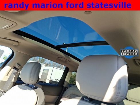 Used 2025 Lincoln Nautilus Premier w/ Equipment Group 102A image 14