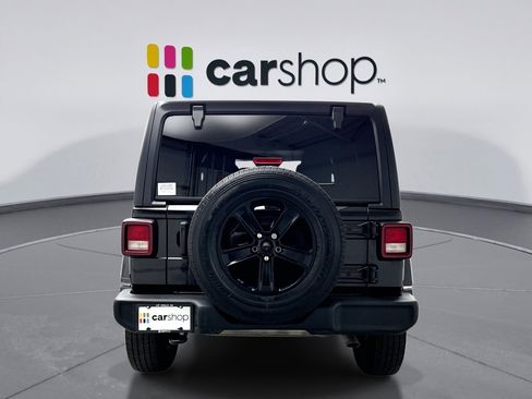 Used 2022 Jeep Wrangler Unlimited Sport AWD/4WD image 4