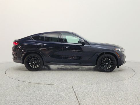 Used 2024 BMW X6 xDrive40i w/ Parking Assistance Package AWD/4WD image 4