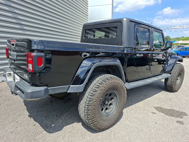 Used 2020 Jeep Gladiator Overland w/ Popular Equipment Package AWD/4WD image 3