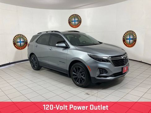 Used 2023 Chevrolet Equinox RS w/ RS Leather Package image 22