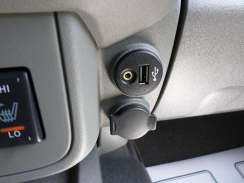 Used 2020 Nissan Frontier SV image 25