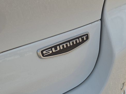 Used 2023 Jeep Grand Cherokee L Summit w/ MOPAR Finishing Package AWD/4WD image 13