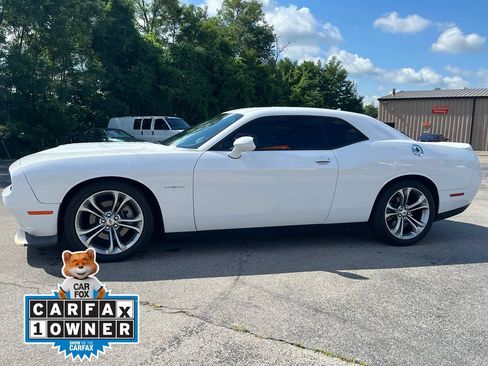 Used 2021 Dodge Challenger R/T RWD image 5
