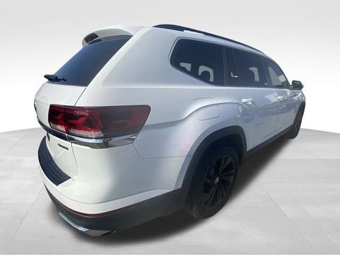Used 2023 Volkswagen Atlas SE w/ Black Wheel Package AWD/4WD image 11