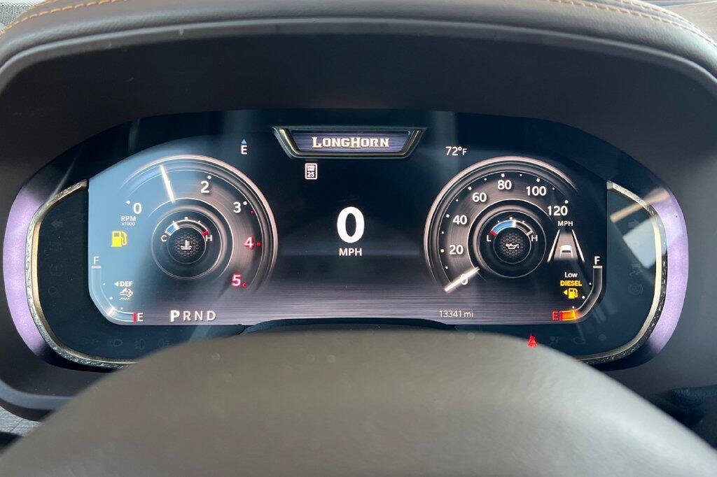 Used 2025 RAM 2500 Limited AWD/4WD image 24