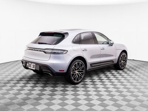 Certified 2026 Porsche Macan AWD/4WD image 8
