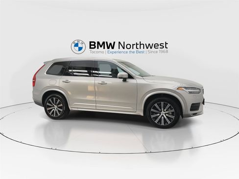 Used 2023 Volvo XC90 B5 Core w/ Protection Package Premier image 5