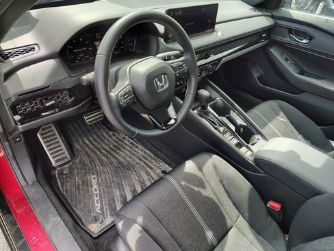 Used 2024 Honda Accord Sport image 11