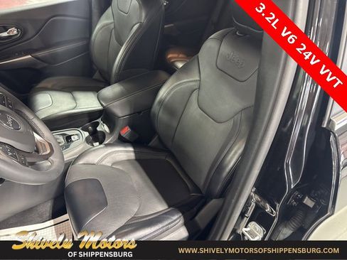 Used 2022 Jeep Cherokee Limited image 14