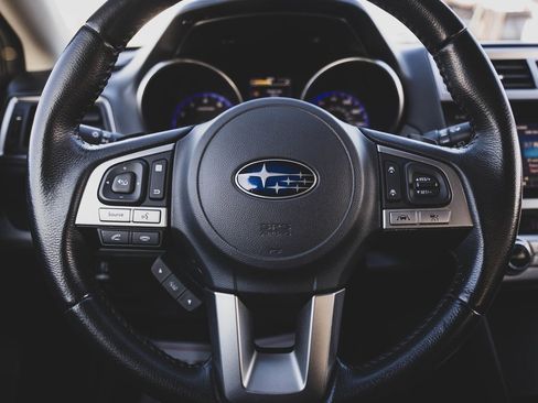 Used 2017 Subaru Outback 3.6R Limited image 16