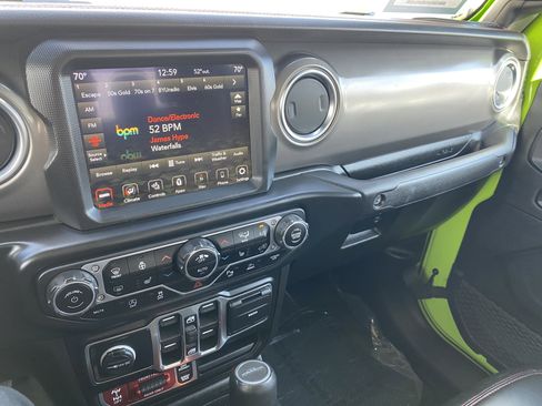 Used 2021 Jeep Gladiator Rubicon image 13