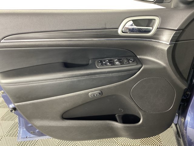 Used 2021 Jeep Grand Cherokee Limited w/ Sun & Sound Group AWD/4WD image 15