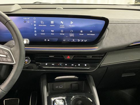 Used 2025 Buick Envision Sport Touring AWD/4WD image 9