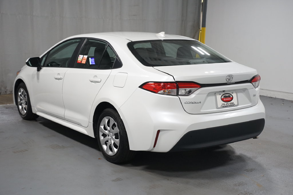 Certified 2025 Toyota Corolla LE FWD image 6