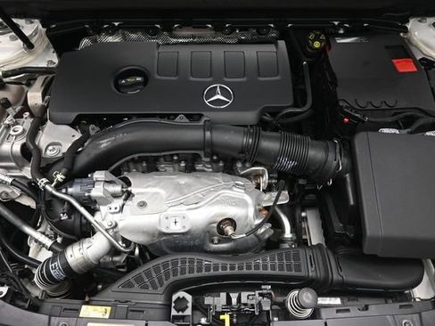 Used 2020 Mercedes-Benz CLA 250 image 32