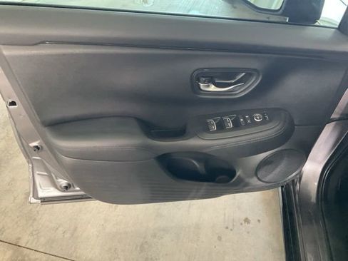 Certified 2024 Honda HR-V EX-L image 5