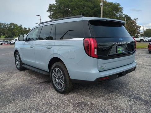 Used 2025 Ford Expedition Active image 7