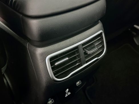 Certified 2022 Hyundai Santa Fe Limited image 25