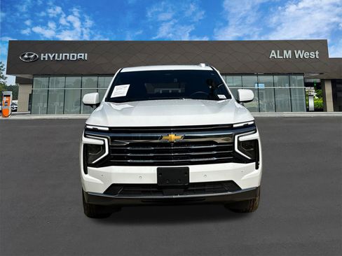 Used 2025 Chevrolet Tahoe LT AWD/4WD image 2