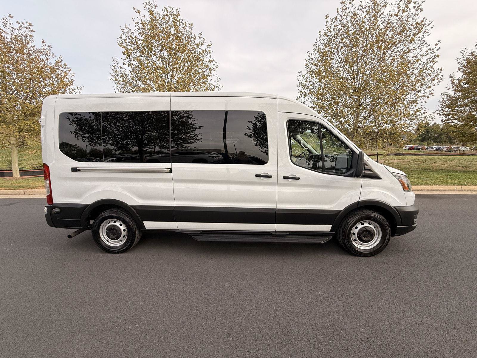 Used 2023 Ford Transit 350 XL RWD image 4