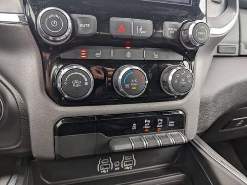 Used 2025 RAM 1500 Big Horn AWD/4WD image 41