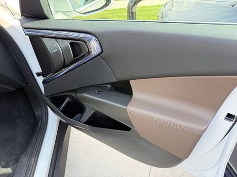 Used 2025 BMW X3 xDrive30i w/ Premium Package AWD/4WD image 26