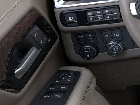 New 2026 GMC Yukon Denali AWD/4WD image 22