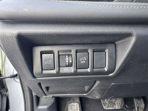 Used 2021 Subaru Outback Limited XT image 17