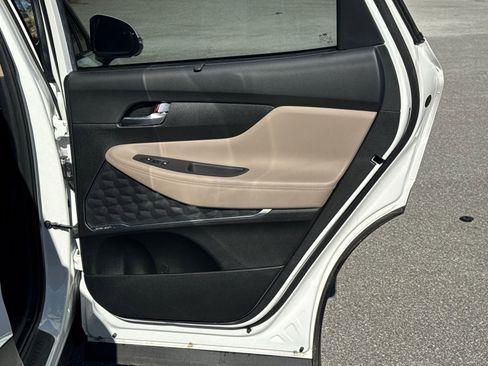 Used 2023 Hyundai Santa Fe Limited image 16