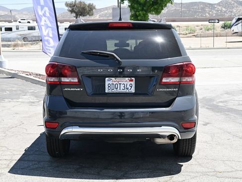 Used 2018 Dodge Journey Crossroad FWD image 6