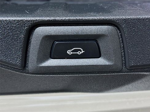 Used 2021 BMW X5 sDrive40i w/ M Sport Package image 19