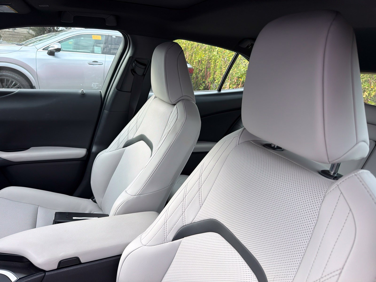 Certified 2024 Lexus UX 250h FWD w/ Premium Package image 7