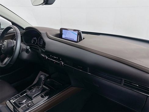 Certified 2025 MAZDA CX-30 AWD 2.5 S w/ Premium Package image 31