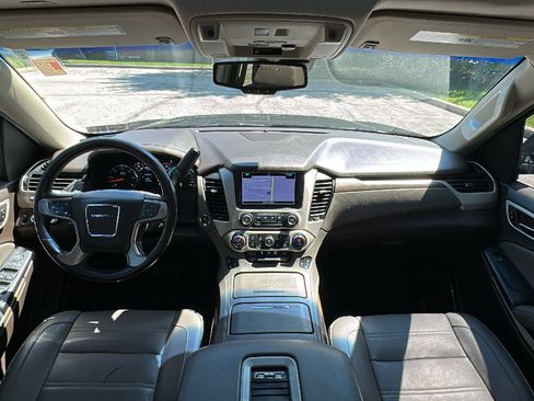 Used 2018 GMC Yukon Denali w/ Open Road Package AWD/4WD image 29