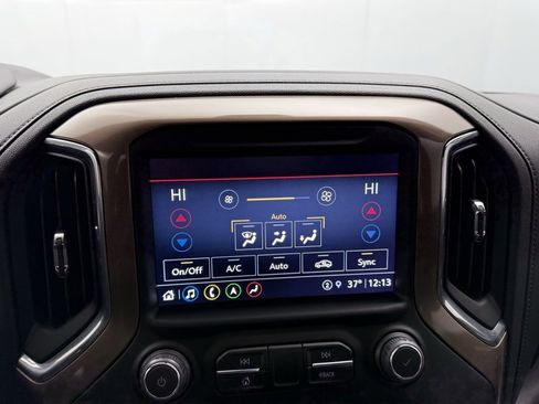 Used 2023 Chevrolet Silverado 2500 High Country w/ LPO, Hitch Package image 31