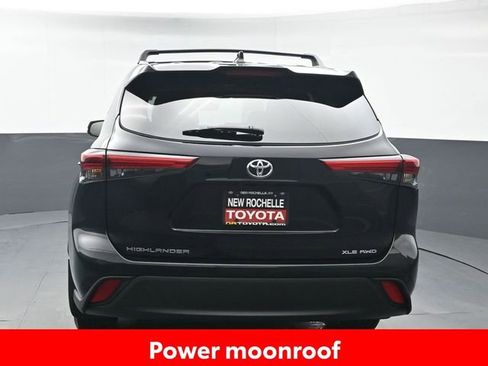 Certified 2023 Toyota Highlander XLE image 5