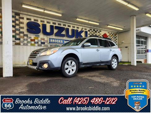 Used 2013 Subaru Outback 3.6R Limited image 1