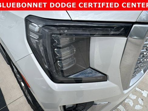 Used 2022 GMC Yukon Denali AWD/4WD image 8