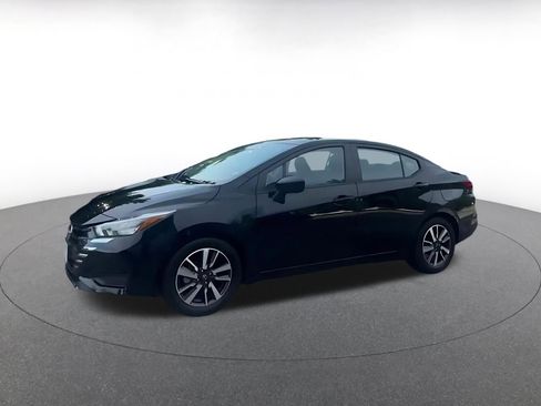 Used 2025 Nissan Versa SV FWD image 7