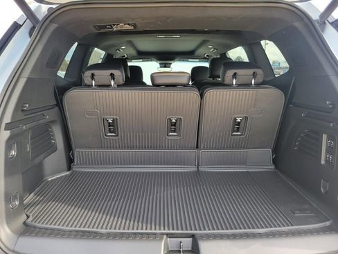 New 2026 GMC Acadia Denali Ultimate w/ LPO, Floor Liner Package image 7