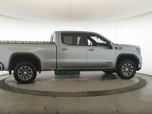 Used 2024 GMC Sierra 1500 AT4 w/ AT4 Premium Package image 6