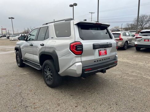 Certified 2025 Toyota 4Runner SR5 image 3
