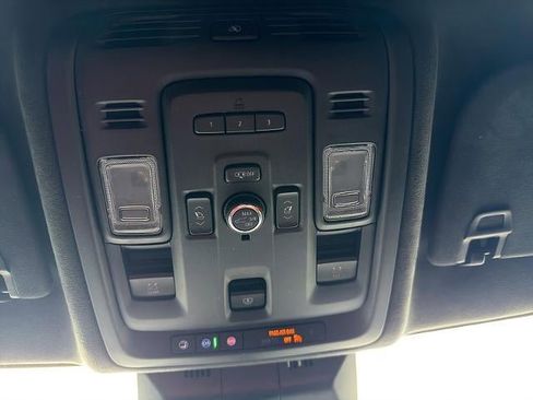 Used 2023 Cadillac Escalade ESV Sport Platinum w/ LPO, ONYX Package image 37