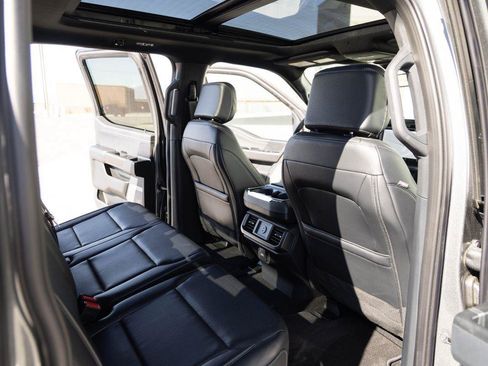 Used 2025 Ford F150 Lariat AWD/4WD image 22