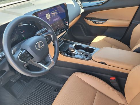 Certified 2026 Lexus NX 350h AWD w/ Accessory Package (2T) image 19