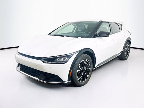 Used 2023 Kia EV6 Wind AWD/4WD image 3