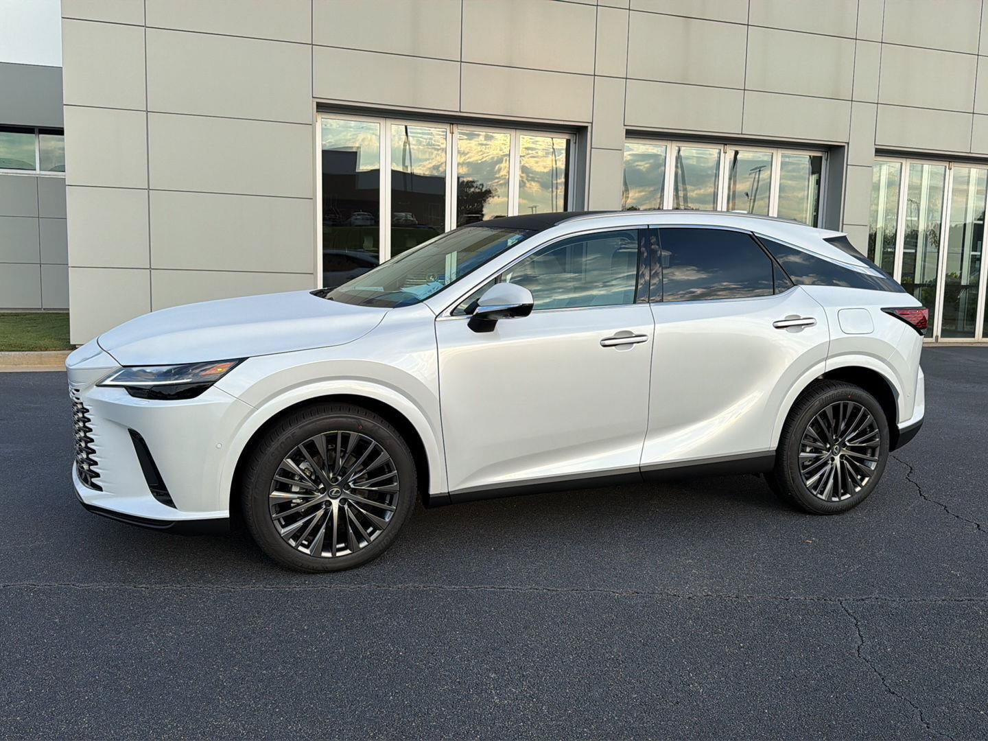 New 2026 Lexus RX 350 FWD image 3
