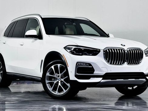Used 2020 BMW X5 xDrive40i w/ Convenience Package AWD/4WD image 2