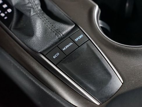 Used 2023 Toyota Camry SE FWD image 22